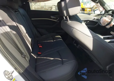 2024 Audi Q8 E-Tron S Line Premium Quattro из США, поврежденный, VIN WA1BAAGE4RB036153